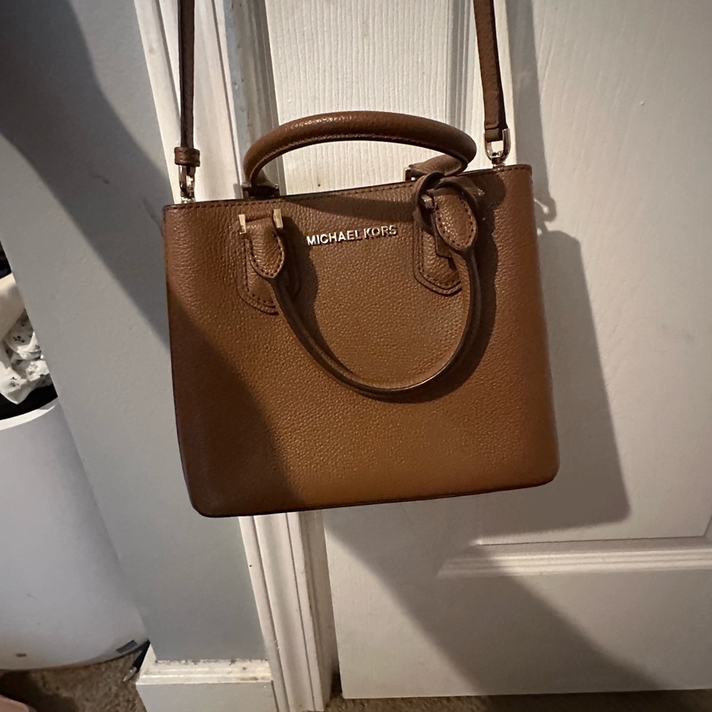 Michael kors purse